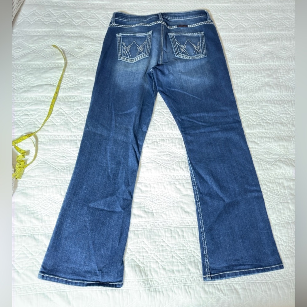 Wrangler women’s Shiloh jeans 15 x 32.